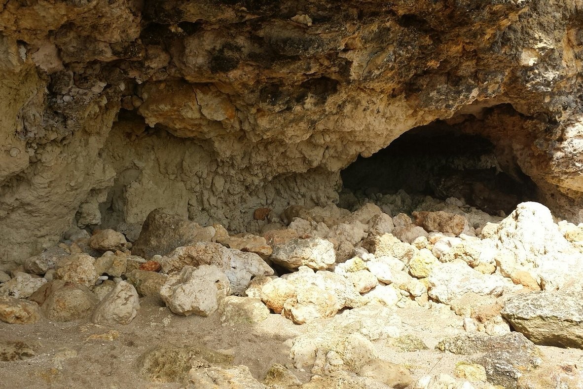 Playa Pena Blanca Borinquen Puerto Rico Cave